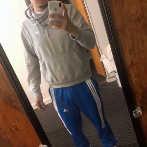 Meet your Posher, Jonathan